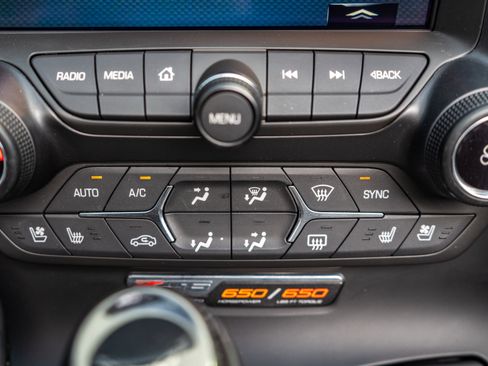 Used 2016 Chevrolet Corvette Z06 w/ 3LZ Preferred Equipment Group RWD image 26