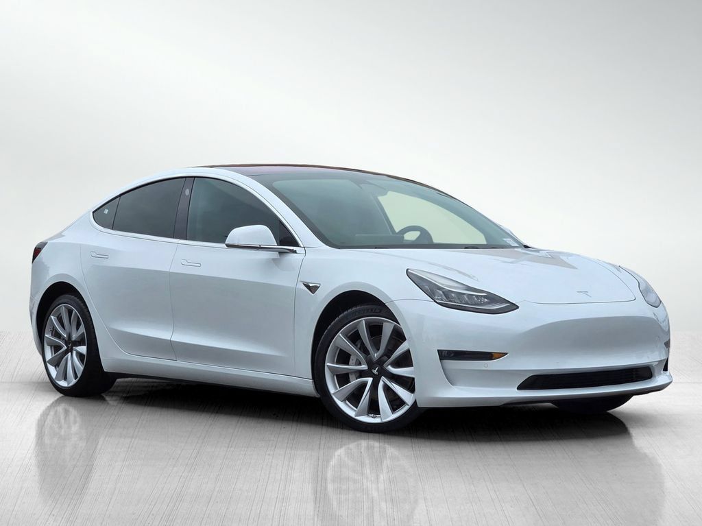 Used 2018 Tesla Model 3 Long Range RWD image 2