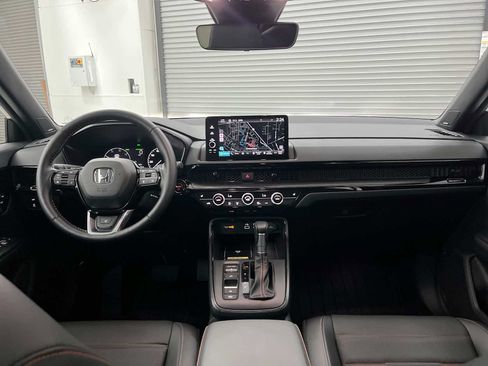 Used 2025 Honda CR-V Sport Touring image 10