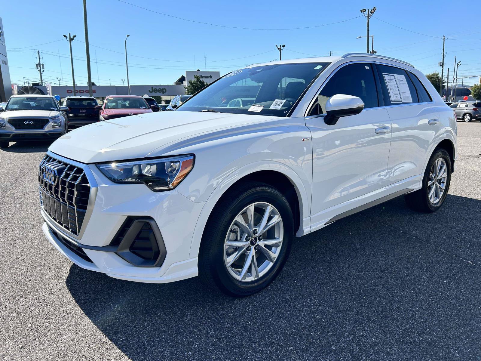 Used 2022 Audi Q3 2.0T Premium w/ Convenience Package AWD/4WD image 5