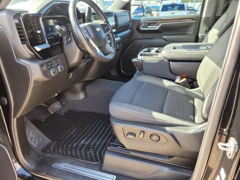 Used 2022 Chevrolet Silverado 1500 LT w/ All Star Edition Plus AWD/4WD image 2