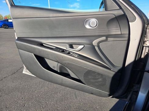 Used 2024 Hyundai Elantra SEL image 20