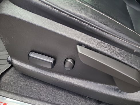 Used 2022 Chevrolet Colorado ZR2 image 22