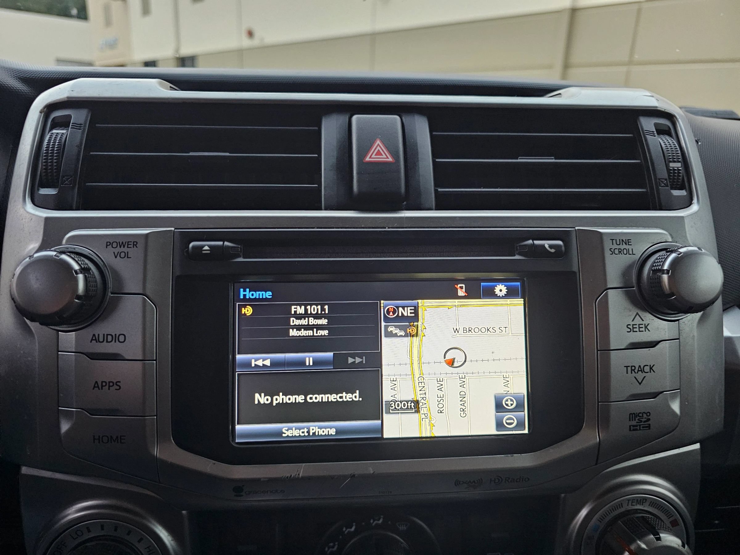 Used 2017 Toyota 4Runner SR5 RWD image 12