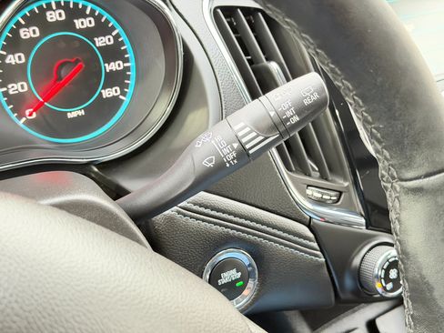 Used 2017 Chevrolet Cruze Premier image 64