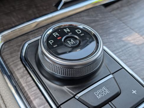 Used 2019 Ford Expedition Limited RWD image 33