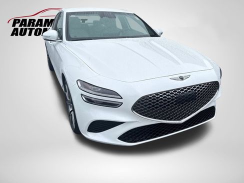 Used 2025 Genesis G70 2.5T RWD image 5