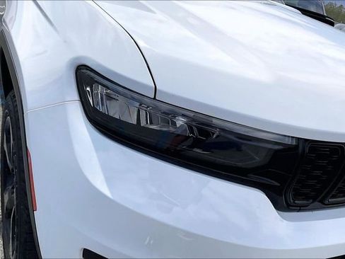 Used 2023 Jeep Grand Cherokee L Laredo image 26