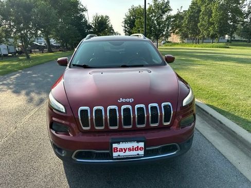 Used 2016 Jeep Cherokee Limited AWD/4WD image 4