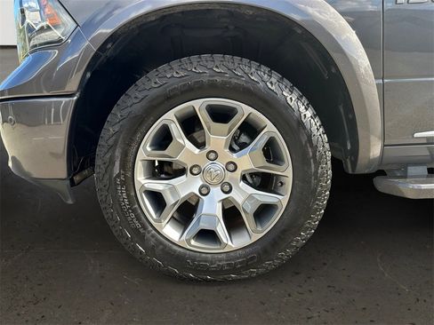 Used 2018 RAM 1500 Limited image 10