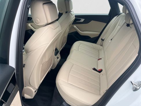 Used 2023 Audi A4 2.0T Premium w/ Convenience Package image 18