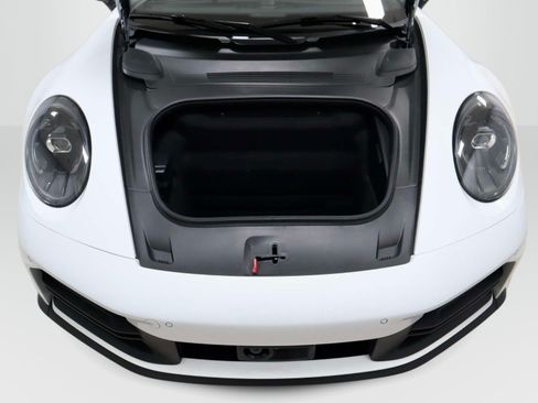 Used 2025 Porsche 911 Carrera RWD image 10