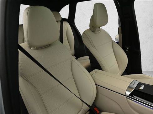 New 2026 Mercedes-Benz GLC 300 4MATIC image 30