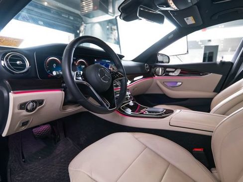 Certified 2022 Mercedes-Benz E 350 4MATIC Sedan image 4
