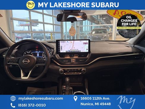 Used 2024 Nissan Altima 2.5 SR w/ SR Premium Package image 15