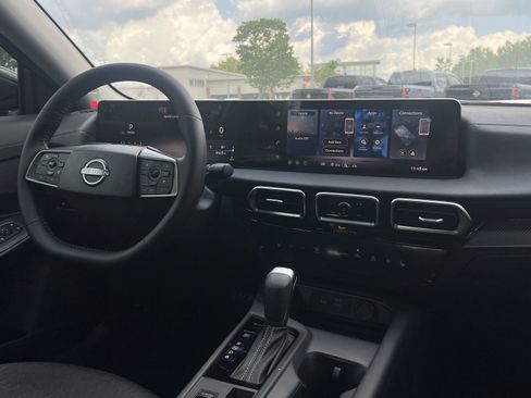 New 2026 Nissan Sentra SV w/ SV Convenience Package FWD image 3