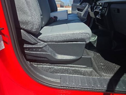 New 2026 Ford F550 4x4 Regular Cab Super Duty image 27