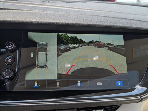 Used 2023 Buick Envision Avenir AWD/4WD image 32