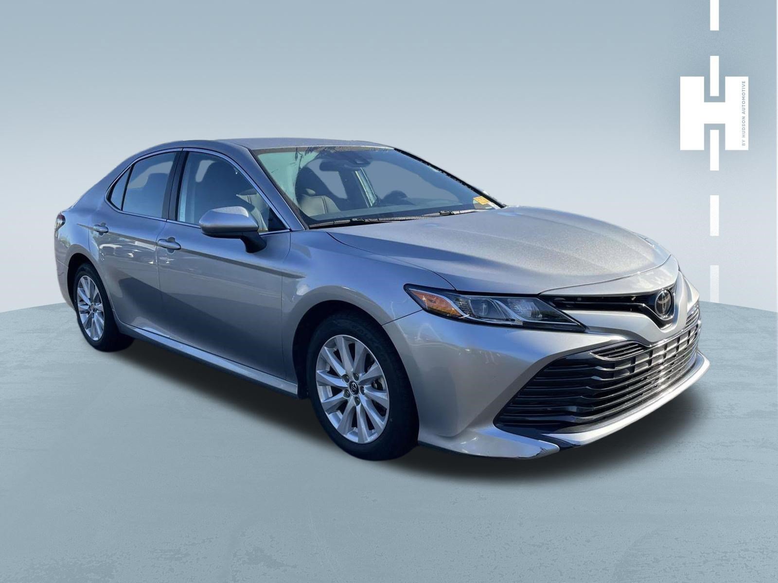 Used 2020 Toyota Camry LE FWD image 1