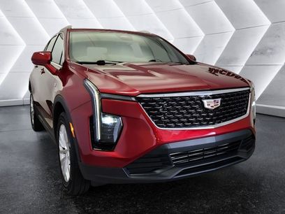 Used 2024 Cadillac XT4 Luxury w/ Cold Weather Package