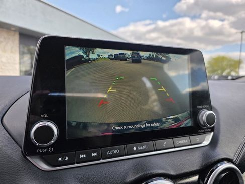 Used 2021 Nissan Sentra SV FWD image 5