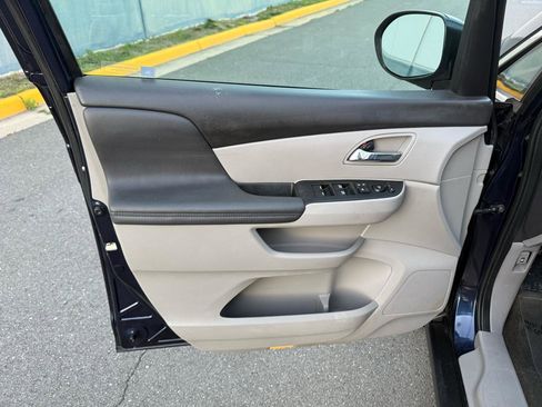 Used 2017 Honda Odyssey EX-L image 13