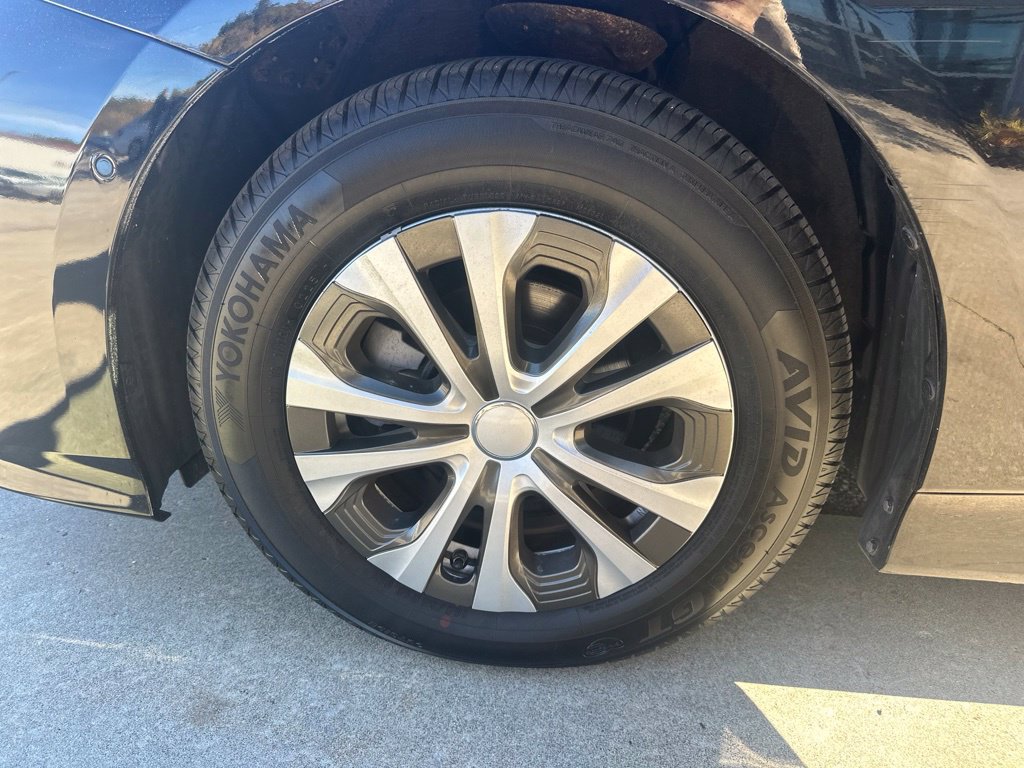 Used 2018 Toyota Prius Two w/ Prius Two Safety Plus Package FWD image 34