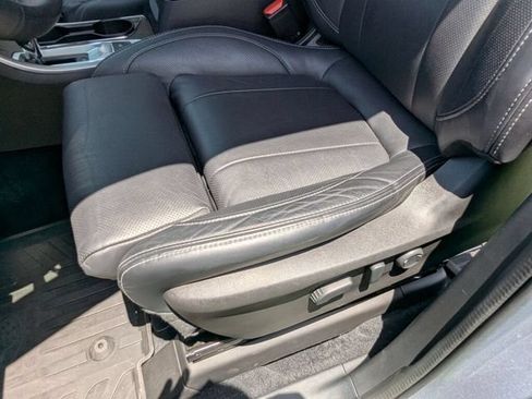 Used 2022 Subaru Ascent Touring AWD/4WD image 28