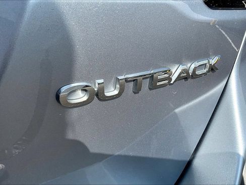 Used 2024 Subaru Outback Premium AWD/4WD image 22
