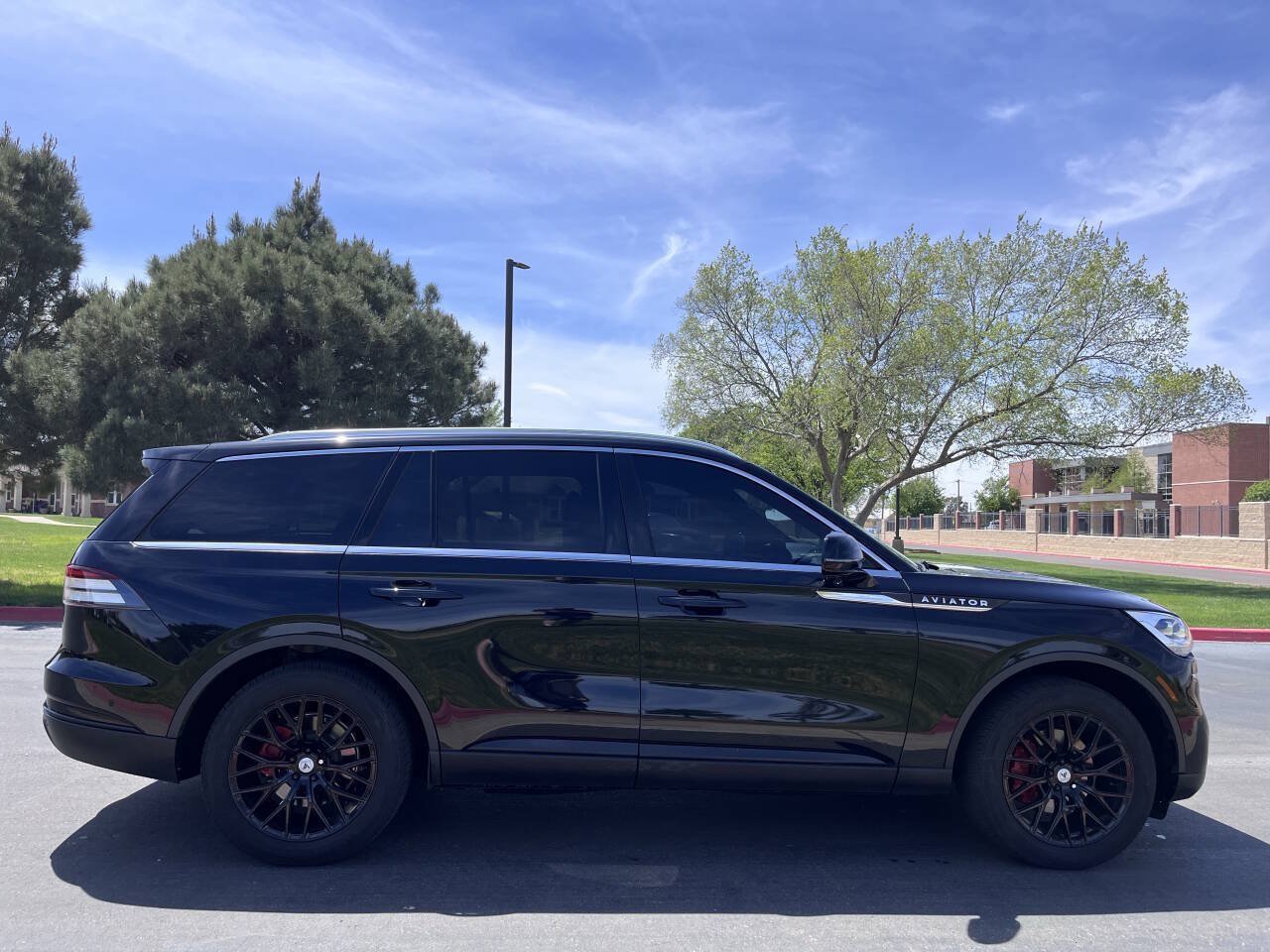Used 2020 Lincoln Aviator Reserve w/ Equipment Group 202A AWD/4WD image 6