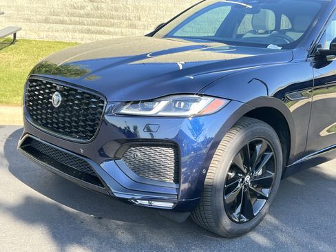 Used 2026 Jaguar F-PACE R-Dynamic S AWD/4WD image 10