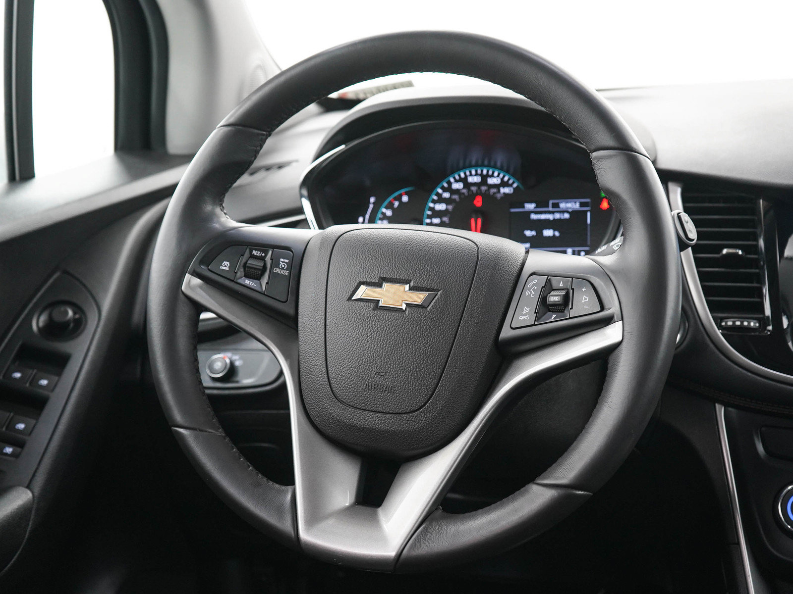 Used 2019 Chevrolet Trax LT w/ Driver Confidence Package AWD/4WD image 16