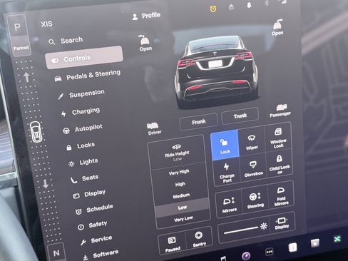 Used 2024 Tesla Model X Long Range image 78