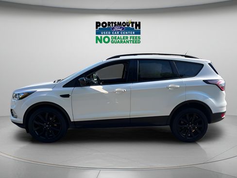 Used 2018 Ford Escape SE w/ SE Sport Appearance Package AWD/4WD image 2
