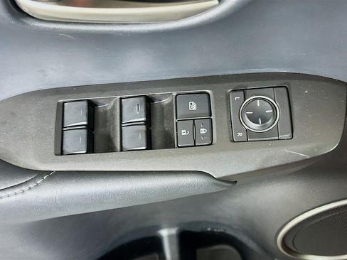 Used 2015 Lexus NX 200t F Sport w/ Navigation System Package AWD/4WD image 15