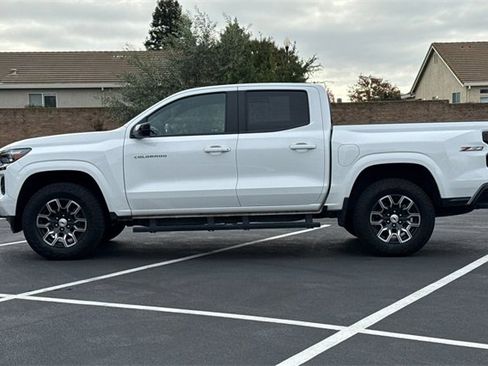Used 2024 Chevrolet Colorado Z71 w/ Advanced Trailering Package image 9