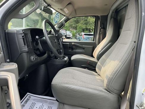 Used 2023 GMC Savana 3500 w/ Power Convenience Package image 18