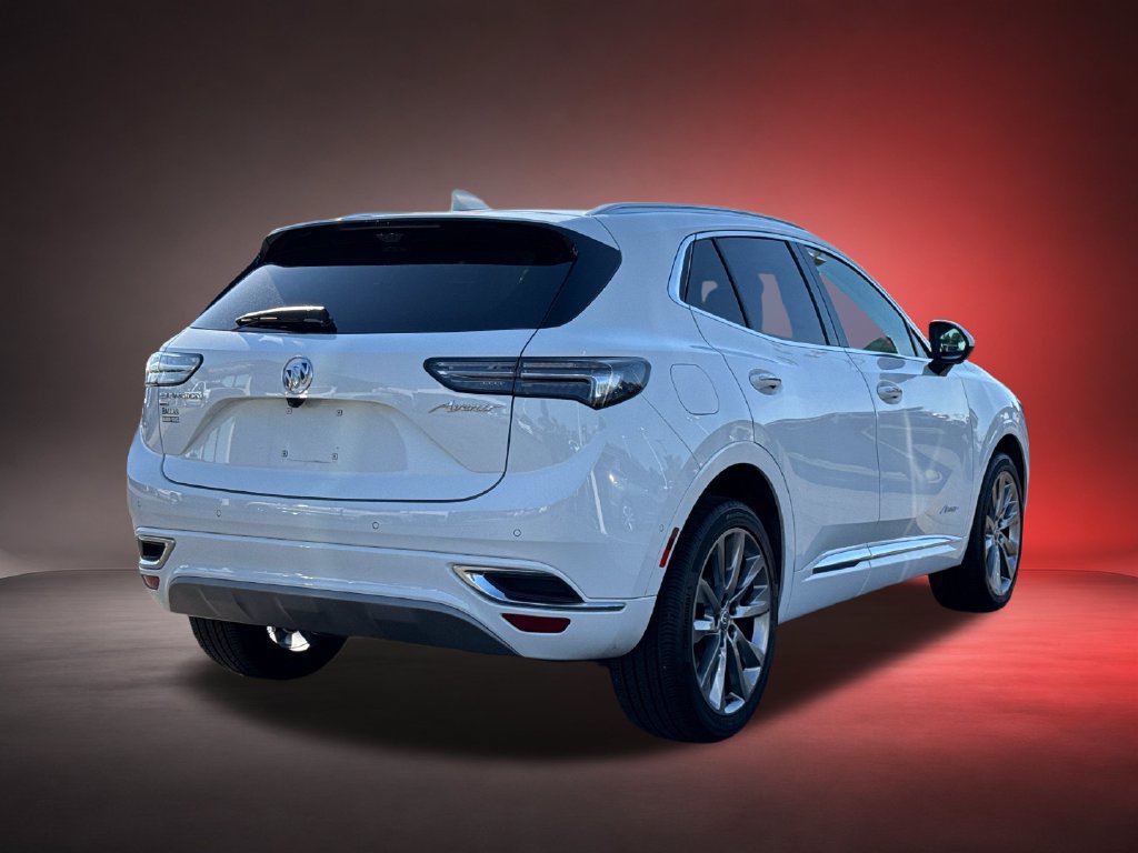 Certified 2022 Buick Envision Avenir w/ Technology Package II AWD/4WD image 4