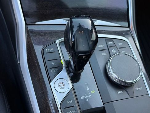 Used 2020 BMW 330i Sedan w/ Driving Assistance Package image 18