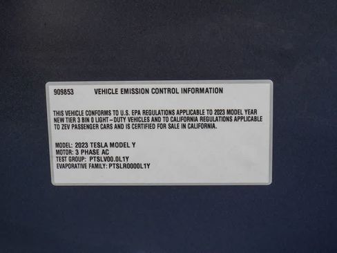 Used 2023 Tesla Model Y 2WD image 26