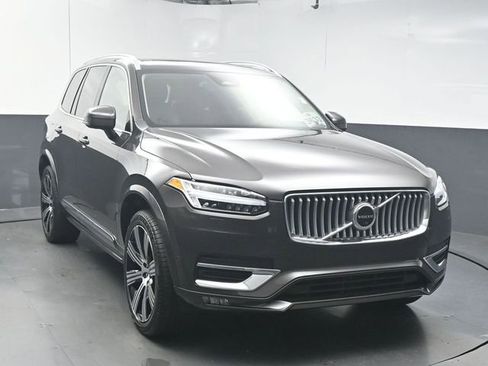 Certified 2023 Volvo XC90 B6 Ultimate w/ Protection Package Premier AWD/4WD image 2