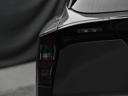 New 2025 Nissan Kicks SR image 12