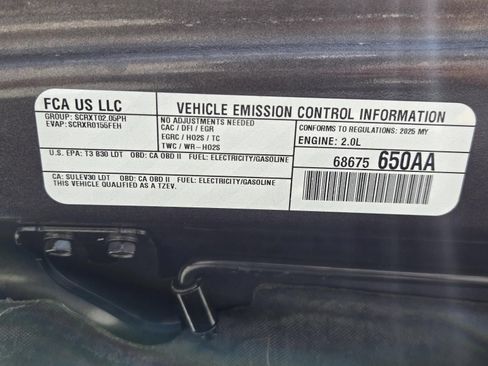 Used 2025 Jeep Wrangler Unlimited Rubicon 4xe w/ Convenience Group AWD/4WD image 33