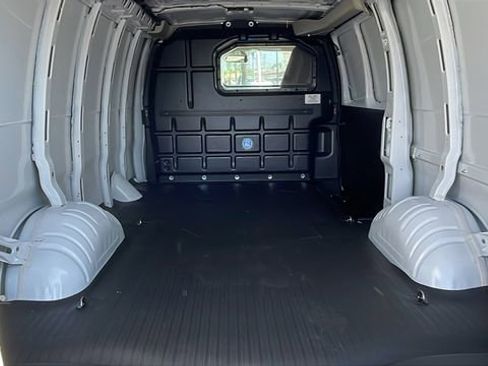 New 2026 Chevrolet Express 2500 w/ Driver Convenience Package image 12