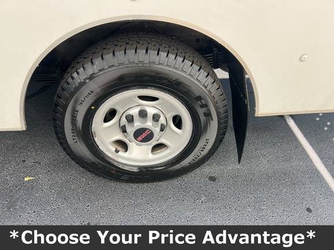 Used 2016 GMC Savana 3500 image 11