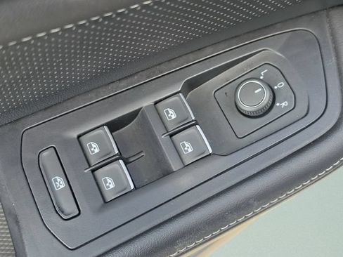 Used 2024 Volkswagen Atlas SE FWD image 21