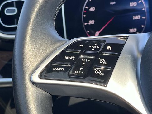 Certified 2025 Mercedes-Benz GLC 300 4MATIC image 25