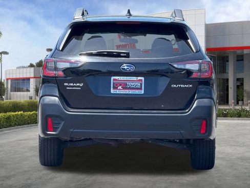 Used 2022 Subaru Outback Premium AWD/4WD image 5