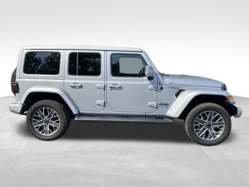 Used 2024 Jeep Wrangler High Altitude AWD/4WD image 4