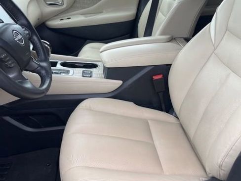 Used 2023 Nissan Murano SL w/ SL Moonroof Package image 12